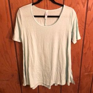 EUC Small Lularoe Perfect T